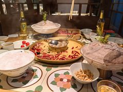 -莺花渡火锅(爱融荟城店)