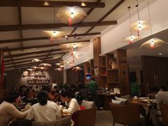 大堂-芳草地度假酒店·野炉中餐厅