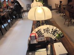 -银米·云南传统过桥米线(双廊黑金冠店)