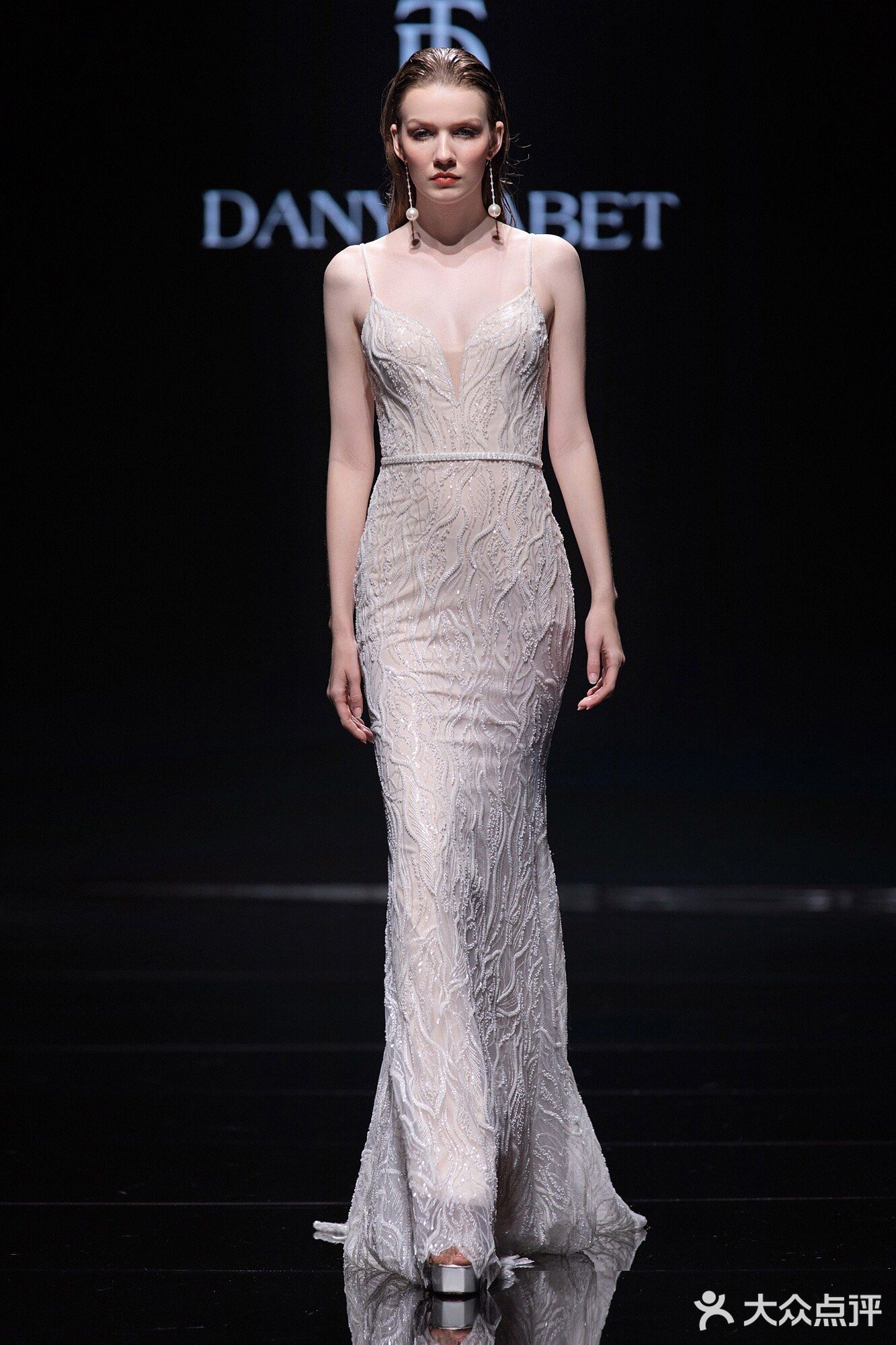 DANY TABET 来自黎巴嫩🇱🇧的设计师婚纱