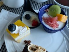 -亚洲国际大酒店·云顶阁旋转自助餐厅