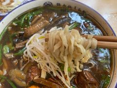 -镇南锅盖面馆(解放路店)