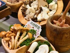-楠小云·云南鲜菌·鲜牛自助火锅(九眼桥店)