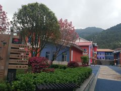 -龙里油画大草原旅游区
