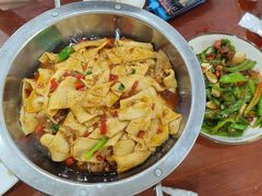 -湖南人家湘菜馆(镇江路店)