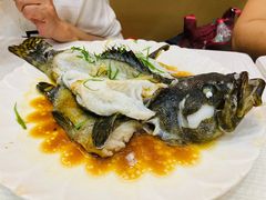 -覃记海鲜美食餐厅