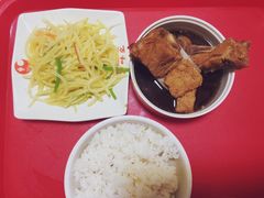 -万和春排骨砂锅米饭(湖北路店)