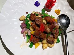 黑椒爆炒雪花牛肉粒-皇朝会.经典传统粤菜(外滩店)