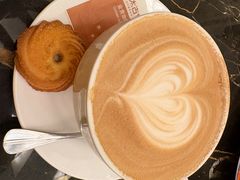 卡布基诺-国际饭店·大堂咖啡吧