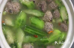 Shenggua Double Meatball Soup