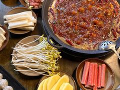 -黄潇洒老火锅(九眼桥宏济巷店)