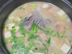 -土砂锅生态山庄·非遗砂锅雅鱼