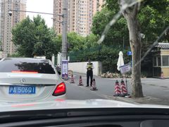 -凯德晶萃停车场