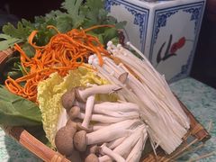 -鸿姐老火锅(龙阳店)