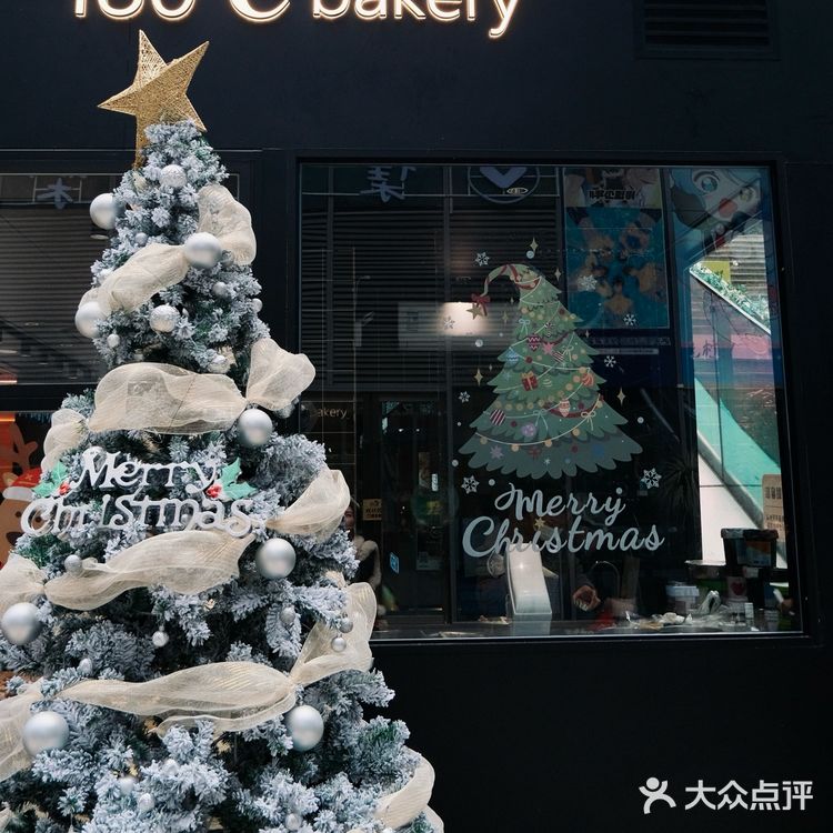 温州印象城！圣诞雪屋太超前了吧…