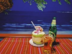 椰子水-卷心菜和避孕套餐厅(Pattaya)