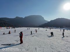 -济南卧虎山滑雪场