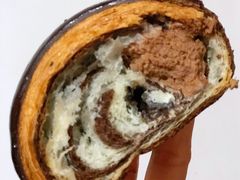 巧克力羊角-巴黎贝甜(熙悦汇店)