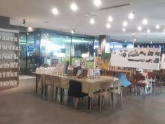 -魔方城市书房(中街益田店)
