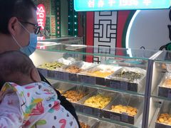 自助取餐区-上海哈尔滨食品厂(合生汇店)