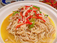 -老萍巷莲花血鸭·萍乡地标江西菜(步行街店)