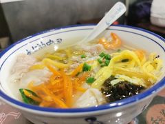 鲜肉馄饨-长人馄饨铺(解放街店)