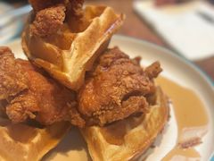 炸鸡华夫饼brunch-悠航SLOWBOAT(三里屯店)