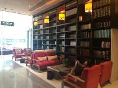 -喜鹊愉家酒店(郑州曼哈顿博览中心地铁站店)