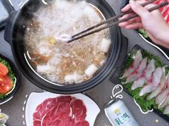 -东椰·海南椰子鸡火锅(朝阳门店)