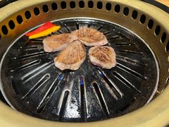 -炼火烤肉店