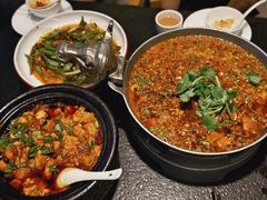 -万重锦·人文川菜馆(骡马市店)