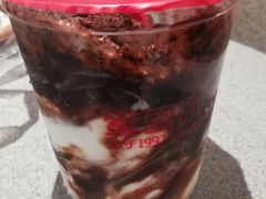 -蜜雪冰城(万达广场外B号门门口外集装箱店)