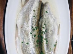 清蒸太湖白鱼-鱼食饭稻·苏浙土菜17年老馆子(平江路店)