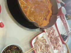 -毛辣果·贵州红酸汤牛肉火锅(西单店)