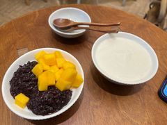 芒果白雪黑糯米-小团圆糖水铺(襄阳南路店)