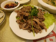 -鹤乡东北菜(崮山路店)