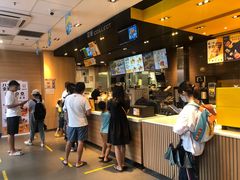 -麦当劳(中二横路店)