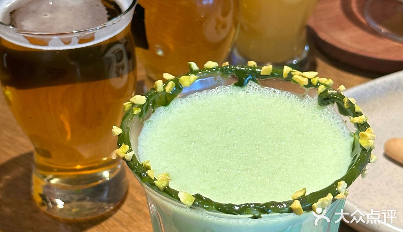 精酿配甜品，下午茶买醉石锤了…