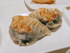 香煎鲜肉韭菜饺-凤凰楼酒家·粤宴点心(华强北店)