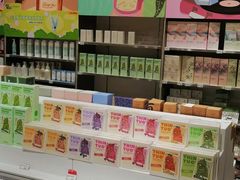 -KKV(上海月星环球港主力店)