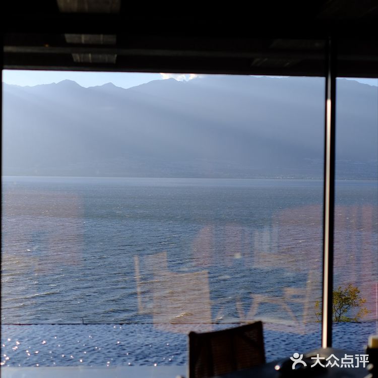 大理在云端，和山脉对话