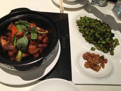 金不换三杯浓香滑鸡煲-太兴餐厅(东方广场分店)