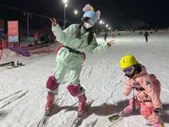 -济南卧虎山滑雪场