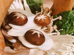 -捞王锅物料理(上海世茂广场店)