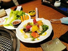 赤坂亭特色沙拉-赤坂亭 M9和牛烧肉(水街店)