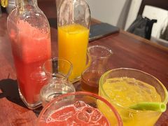 -Cuc Gach Quan Restaurant
