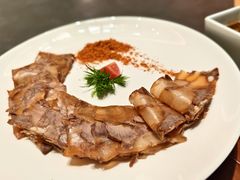 老师傅酱牛肉-鸽子侯·家宴·平价海鲜(绿地店)
