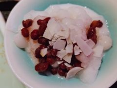 白雪冰汤圆-老甘家小龙虾江湖菜(邦兴花园店)