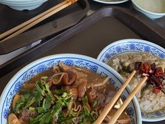 卤煮火烧-门框胡同百年卤煮(新街口店)