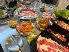 -哈哈碳都·牛肋条无限自助烤肉(台江万达店)